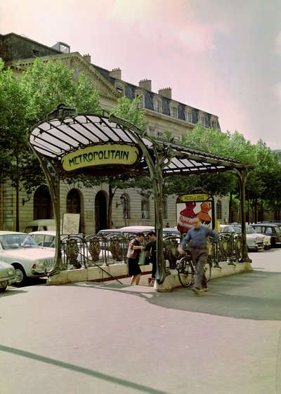 Vista de la entrada al Hotel de Ville Metropolitain, 1899-1904 de Hector Guimard