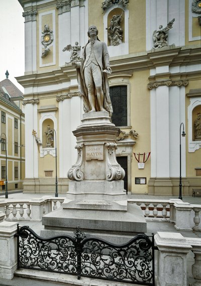 Monumento en homenaje al compositor austríaco Franz Joseph Haydn (1732-1809) realizado por Heinrich Nitter (1844-1892) 1887. Viena, Austria de Heinrich Natter