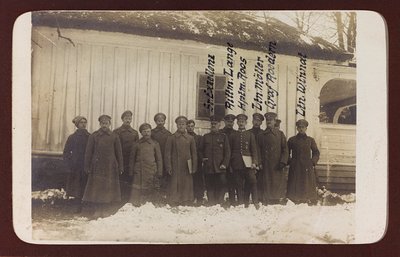 Primera Guerra Mundial: Ucrania en los años 1914-1916 durante la invasión del ejército alemán. Grupo de soldados de Heldenfriedhof Dsessentniki (attr. to)