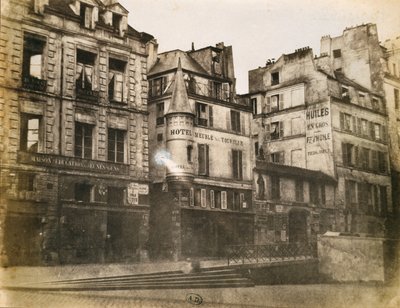Vista de una Calle Parisina hacia el Hotel de Ville de Henri Jean Louis Le Secq