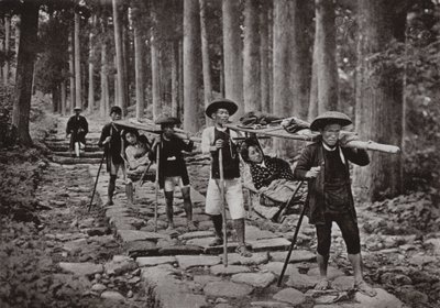 Damas viajando en Yama Kago de Herbert Ponting