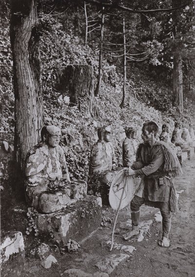 Meditación, un estudio en Gamman-ga-Fuchi, Nikko de Herbert Ponting