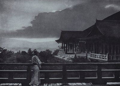 Luz de luna en Kiyomizu-dera de Herbert Ponting