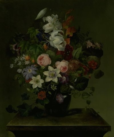 Ramo de flores con campanilla y hiedra de Hermania Neergaard