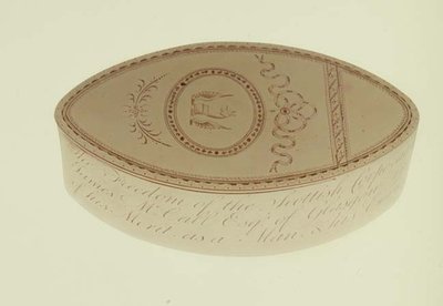 Caja de Libertad, presentada a James McCall por la Corporación Escocesa de Cork, 1790 de Hester Bateman
