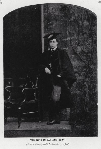 El rey Eduardo VII con birrete y toga en la Universidad de Oxford de Hills and Saunders