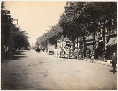 Ómnibus en un bulevar de París, hacia 1890 (fotografía en blanco y negro) de Hippolyte Blancard