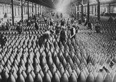 Una fábrica de municiones, Primera Guerra Mundial, 1917 de Horace Walter Nicholls