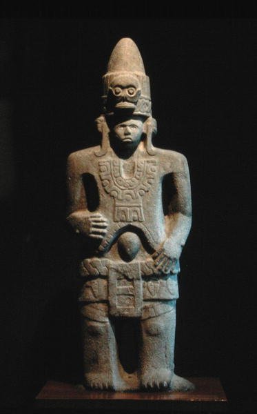 Estatua, periodo posclásico (900-1521) de Huaxtec Huaxtec