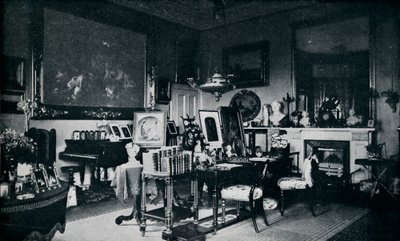 Sala de Estar Privada de la Reina en Osborne, c1899 de Hughes and Mullins
