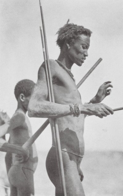 Hombre nuer (foto b/n) de Hugo Adolf Bernatzik