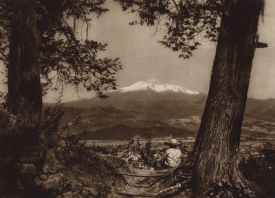 Mexico: Amecameca con Iztaccihuatl (b/w photo) de Hugo Brehme