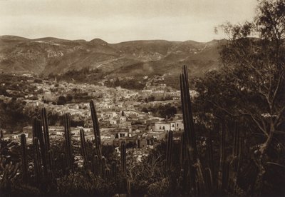 Mexico: Guanajuato, Vista total del pueblo (b/w photo) de Hugo Brehme