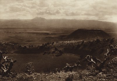 Mexico: La Caldera, Volcanes apagados en los alrededores de la capital Mejico (b/w photo) de Hugo Brehme