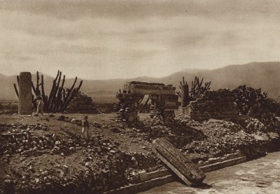 Mexico: Ruinas de Mitla, Estado Oaxaca (b/w photo) de Hugo Brehme
