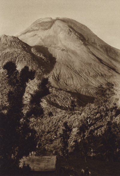 Mexico: Volcan Colima antes de las ultimas erupciones (b/w photo) de Hugo Brehme