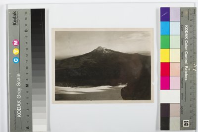 El Ixtalazíhuatl desde el Popocatépetl, c.1920 (impresión en gelatina de plata) de Hugo Brehme