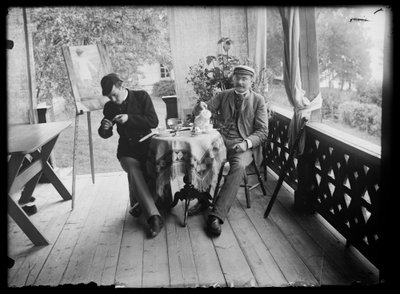 Hugo y Julius Simberg en la veranda de Niemenlautlawa de Hugo Simberg