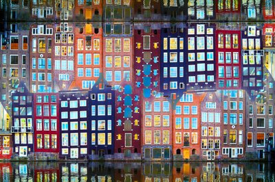 Casas junto al canal iluminadas de Igor Shrayer