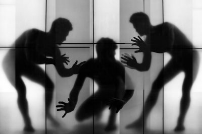 Tres hombres bailando de Igor Shrayer