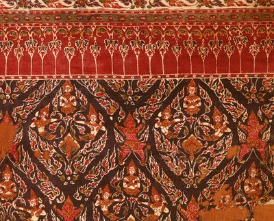 Tela del período Ayutthaya con diseños tailandeses de Indian School