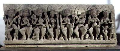 Dintel que representa a Siva y las Siete Madres Diosas, dinastía Gurjara-Pratihara, Allahabad de Indian School