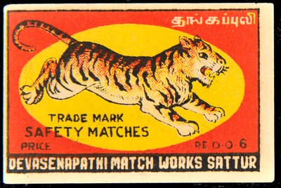 Etiqueta de caja de fósforos de Indian School