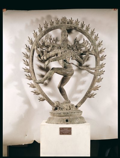 Shiva Nataraja, dravídico (bronce) de Indian School