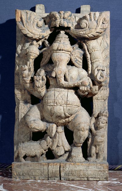 Estatua de Ganesh Entronizado (madera) de Indian School
