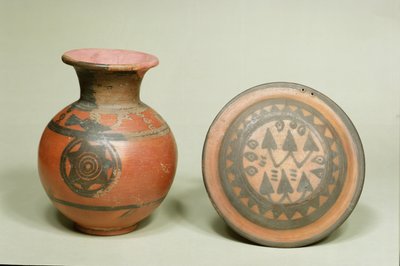 Olla de terracota y tapa, del Cementerio H en Harappa, Valle del Indo, 1500 a.C.-1200 a.C. de Indian School