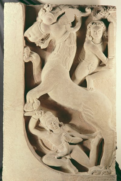 Guerreros luchando contra un león-grifo de Indian School