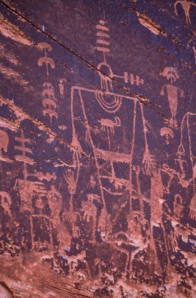 Arte rupestre anasazi - Utah es muy rico en ruinas de viviendas en acantilados y arte rupestre anasazi. de Ira Block