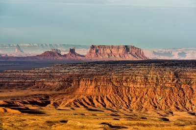Desde Gooseneck State Park, Utah, mirando hacia Monument Valley, 2012 (foto) de Ira Block