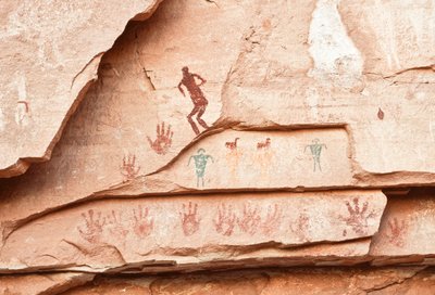 Arte rupestre de los Anasazi y otros pueblos de los primeros habitantes de las Cuatro Cor... de Ira Block