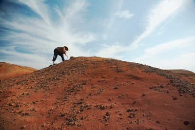 Escenas en Wu Cai Wan, en el desierto de Gobi (Xinjiang, China occidental), 2007 (foto) de Ira Block