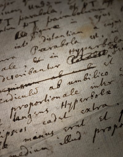 Dos páginas de revisiones a los Principia Mathematica de Isaac Newton