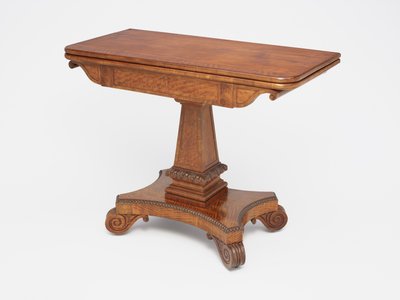 Mesa de cartas de Isaac and Son Vose