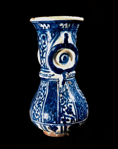 Arte islámico de los mamelucos: cerámica con fondo azul de Islamic School