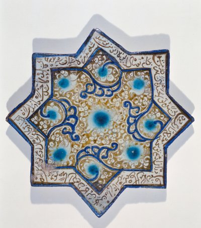 Azulejo en forma de estrella dorado al fuego en el estilo de Takht-e Solaiman, siglo XIII-XIV de Islamic School