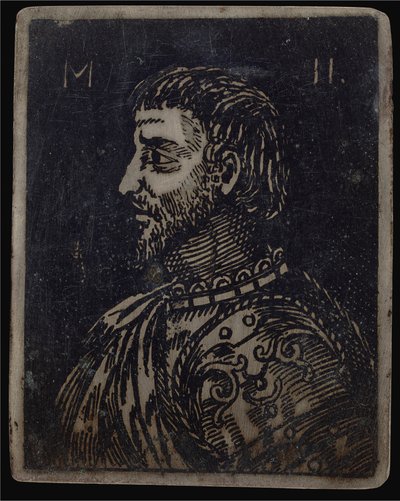 Busto de un hombre barbudo con peto ornamentado mirando a la izquierda de Italian 16th Century