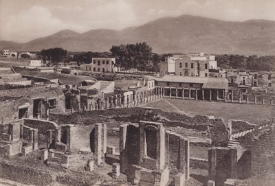 Caserma Dei Gladiatori Con Panorama, La Escuela de Esgrima (foto en blanco y negro) de Italian Photographer
