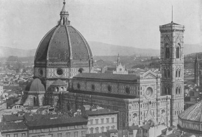 Florencia, la catedral vista en panorama desde la cúpula de San Lorenzo (foto en blanco y negro) de Italian Photographer