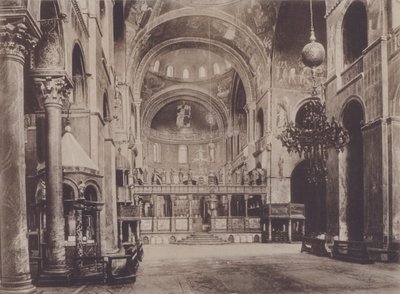 Interior de la Iglesia de San Marcos de Italian Photographer