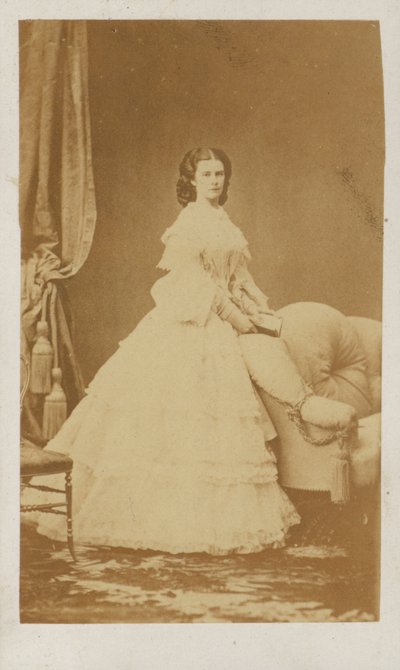 María Sofía de Baviera, reina consorte de Francisco II, rey de las Dos Sicilias (fotografía en B/N) de Italian Photographer