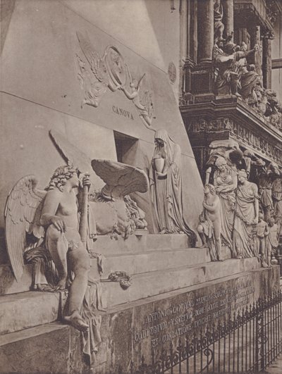 Monumento A Canova de Italian Photographer