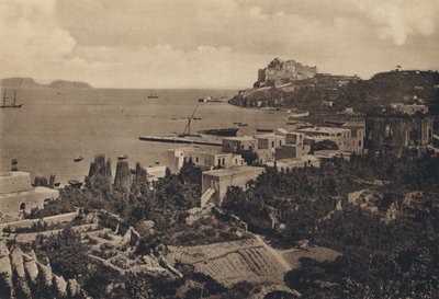 Nápoles: Baia, Panorama con el Castillo (foto en b/n) de Italian Photographer