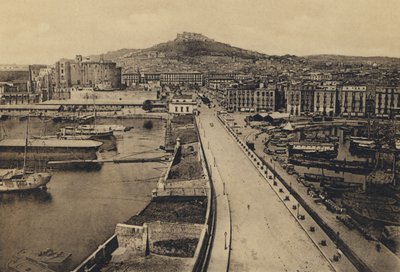 Nápoles: Panorama desde el mar (foto en b/n) de Italian Photographer