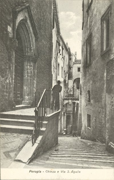 Perugia: Iglesia y Via S. Agata (foto b/n) de Italian Photographer