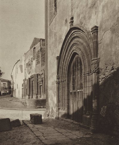 Sicilia / Sicilia: Sciacca, portal gótico (fotografía en blanco y negro) de Italian Photographer