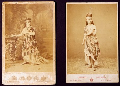 Teresa Stolz y Antonietta Pozzoni con vestuario para Aida de Italian Photographer